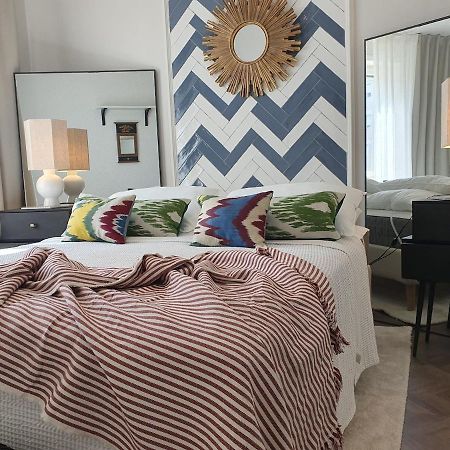 The Mirror Guesthouse - Terme Мерано Екстериор снимка